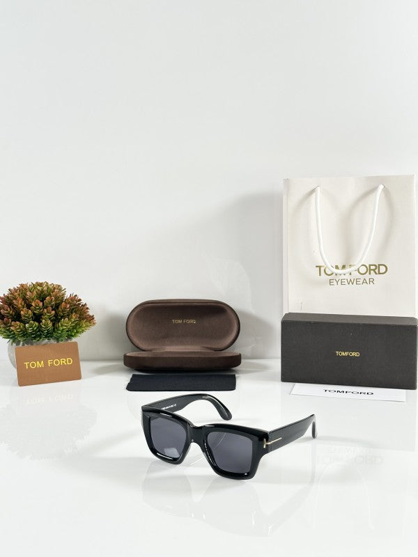 Tomforrd Primium Unisex black Sunglasses