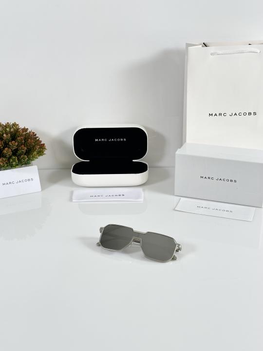 Marrc Jacobs Style Silver Aviator Sunglasses with Complete Box Packaging